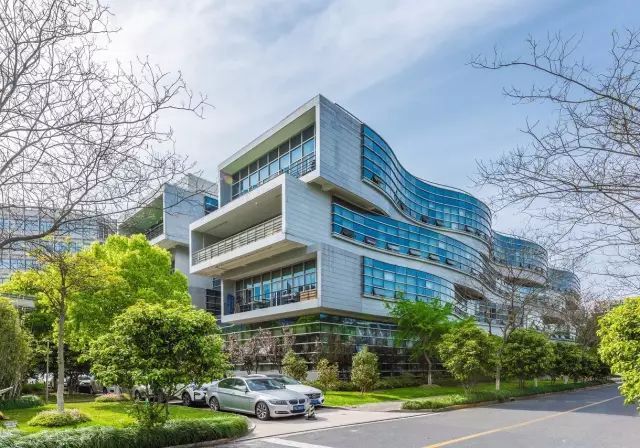 仙知機器人與上海交通大學攜手成立聯合實驗室，共拓智能制造新篇章